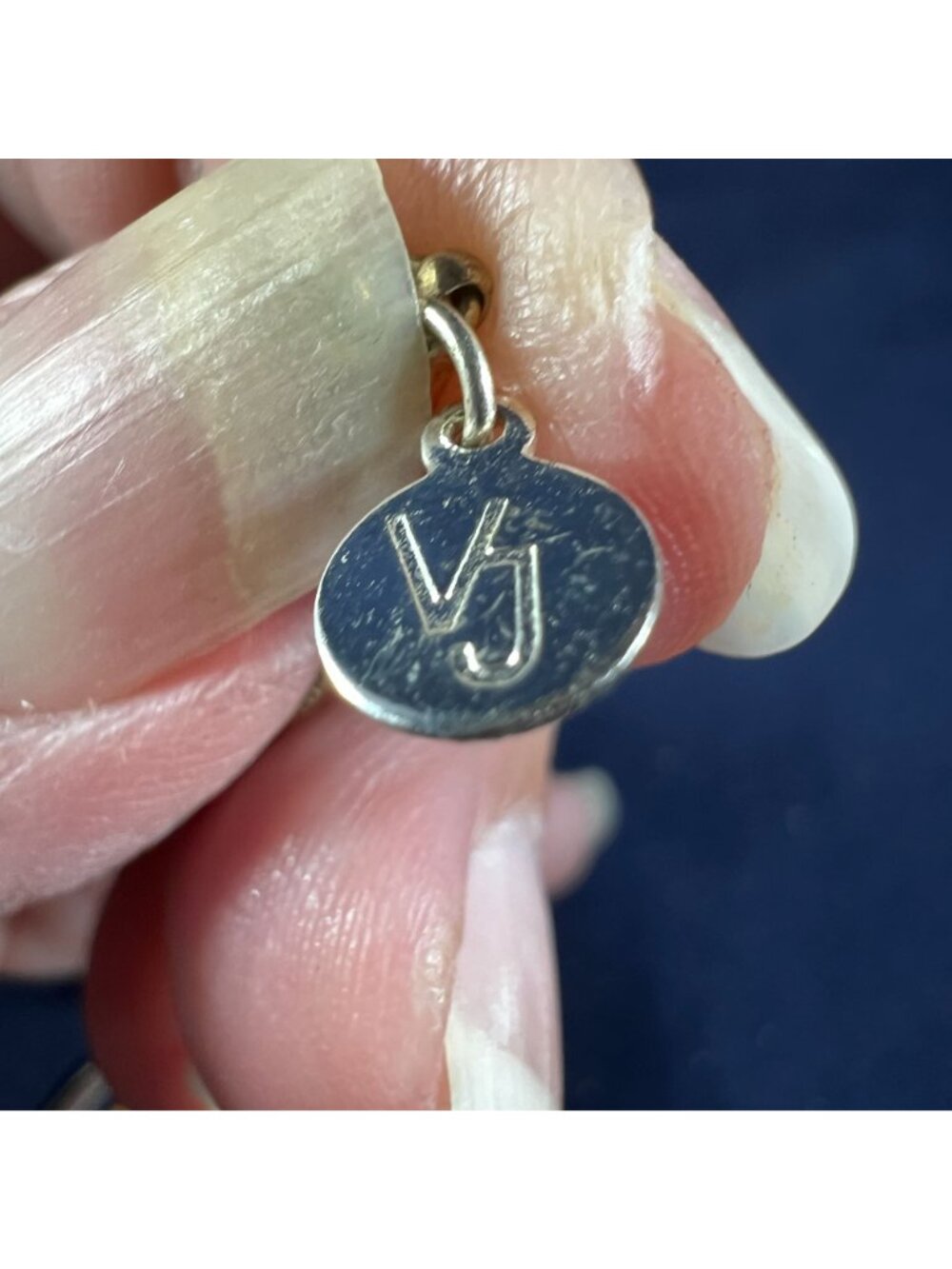 Gold Tone & Silver Tone Circle Pendant Necklace & Earrings Set By VJ - Picture 5 of 5